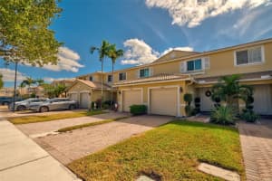 8994 Lancaster St, Tamarac, FL 33321, Sold 02/28/25