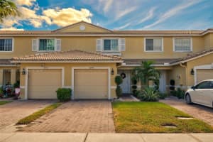 8994 Lancaster St, Tamarac, FL 33321, Sold 02/28/25