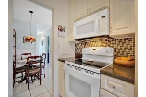 17000 NE 14th Ave APT 206, North Miami Beach, FL 33162, - MLS#A11716070