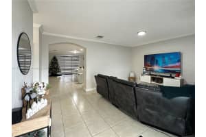19509 NW 79th Ave, Hialeah, FL 33015, Sold 04/01/25