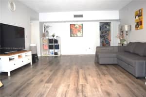 6328 W Longboat Ln W 204, Boca Raton