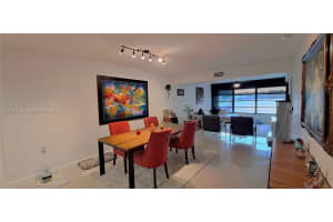 1532 Whitehall Dr 104 Davie, FL 33324 - Off Market