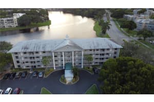 1532 Whitehall Dr 104 Davie, FL 33324 - Off Market