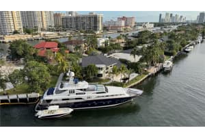 137 Golden Isles Dr 907, Hallandale Beach