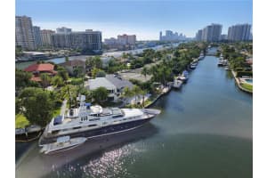 137 Golden Isles Dr 907 Hallandale Beach, FL 33009 - MLS#A11716113