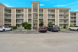 2901 Nw 48th Ave 355, Lauderdale Lakes