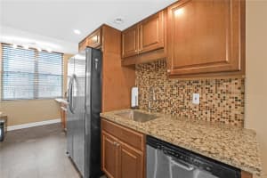 2901 NW 48th Ave APT 355, Lauderdale Lakes, FL 33313, - MLS#A11716202