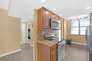 2901 NW 48th Ave APT 355, Lauderdale Lakes, FL 33313, - MLS#A11716202