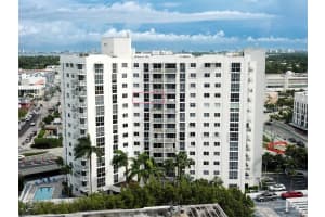 1688 West Ave 1004, Miami Beach