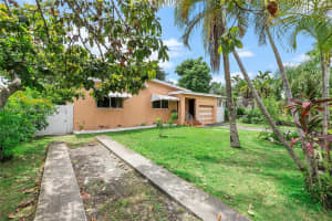 1380 Ne 133rd St, North Miami