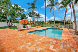 10477 SW 49th Pl, Cooper City, FL 33328, Sold 02/24/25