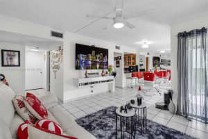 11183 NW 7th St, Miami, FL 33172, Sold 03/25/25