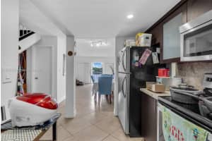 9363 Fontainebleau Blvd, Miami, FL 33172, Sold 06/04/25