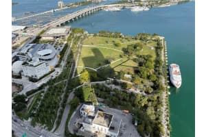 900 Biscayne Blvd, Miami, FL 33132, Sold 03/26/25