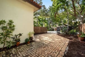 3035 Allamanda St, Miami, FL 33133, Sold 04/23/25
