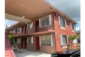 1281 W 29th St 10, Hialeah