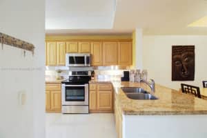 754 NE 90th St, Miami Shores, FL 33138, Sold 04/17/25