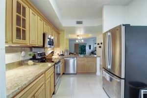 754 NE 90th St, Miami Shores, FL 33138, Sold 04/17/25