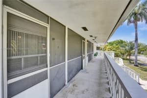540 S Luna Ct, Hollywood, FL 33021, Sold 08/22/25