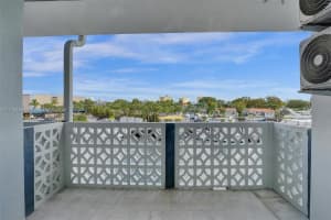 13105 Ixora Ct, North Miami, FL 33181, Sold 02/21/25