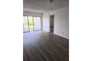 5860 Nw 64th Ave 311, Tamarac