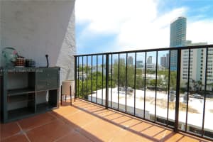 899 West Ave, Miami Beach, FL 33139, Sold 02/25/25