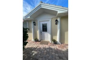 9082 SE Retreat Dr, Hobe Sound, FL 33455, Sold 04/04/25