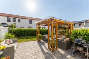 10386 W 32nd Ln, Hialeah, FL 33018, Sold 02/03/25