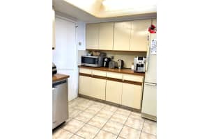 Bay Country Club, 17720 N Bay Rd, Sunny Isles Beach, FL 33160, Sold 04/11/25