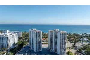 2715 N Ocean Blvd, Fort Lauderdale, FL 33308, Sold 03/21/25
