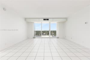 2715 N Ocean Blvd, Fort Lauderdale, FL 33308, Sold 03/21/25