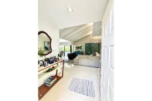 109 Kensington Rd, Hollywood, FL 33021, Sold 07/15/25