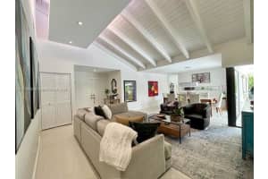 109 Kensington Rd, Hollywood, FL 33021, Sold 07/15/25