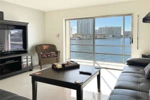 2600 Diana Dr 209 Hallandale Beach, FL 33009 - MLS#A11716870