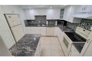 2808 N 46th Ave APT E245, Hollywood, FL 33021, Sold 08/18/25