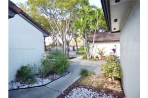 15210 SW 48th Terrace, Miami, FL 33185, Sold 03/04/25