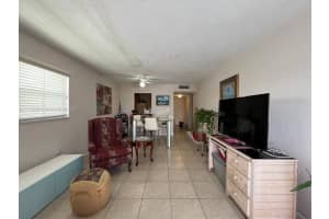 12290 NE 11th Ct APT 203, North Miami, FL 33161, - MLS#A11717200