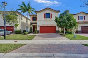 8831 W 34th Ct Hialeah, FL 33018 - MLS#A11717473