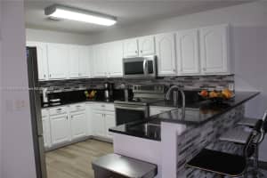 9420 NW 55th St, Sunrise, FL 33351, Sold 08/29/25
