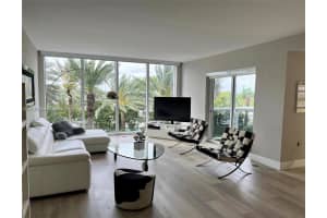 10275 Collins Ave APT 331, Bal Harbour, FL 33154, - MLS#A11717606