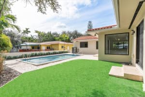 10561 NE 2nd Pl, Miami Shores, FL 33138, Sold 03/14/25