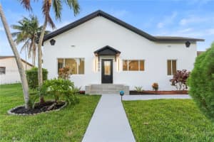 806 NW 13th St, Homestead, FL 33030, Sold 02/25/25