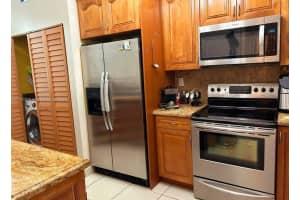 6748 NW 192nd Ln, Hialeah, FL 33015, Sold 03/03/25