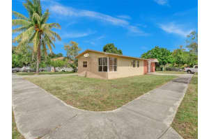 15701 NW 38th Ct, Opa-locka, FL 33054, Sold 04/10/25