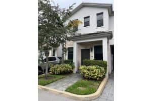 1605 SW 28th St, Fort Lauderdale, FL 33315, Sold 03/18/25