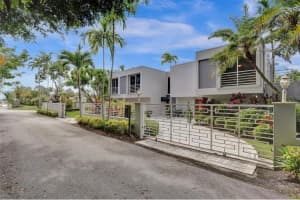 10481 SW 126th St, Miami, FL 33176, Sold 01/31/25