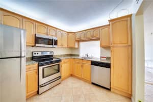 3905 N Nob Hill Rd 106, Sunrise