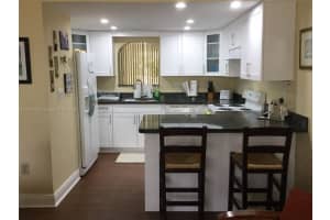 265 Grapetree Dr 103 Key Biscayne, FL 33149 - MLS#A11717952