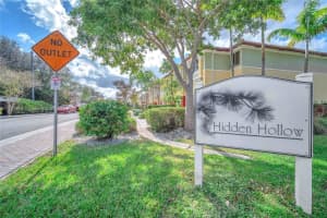 4923 Sw 66th Ter 4923, Davie