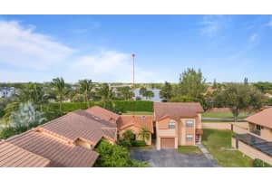 906 SW 113th Terrace, Pembroke Pines, FL 33025, Sold 04/28/25